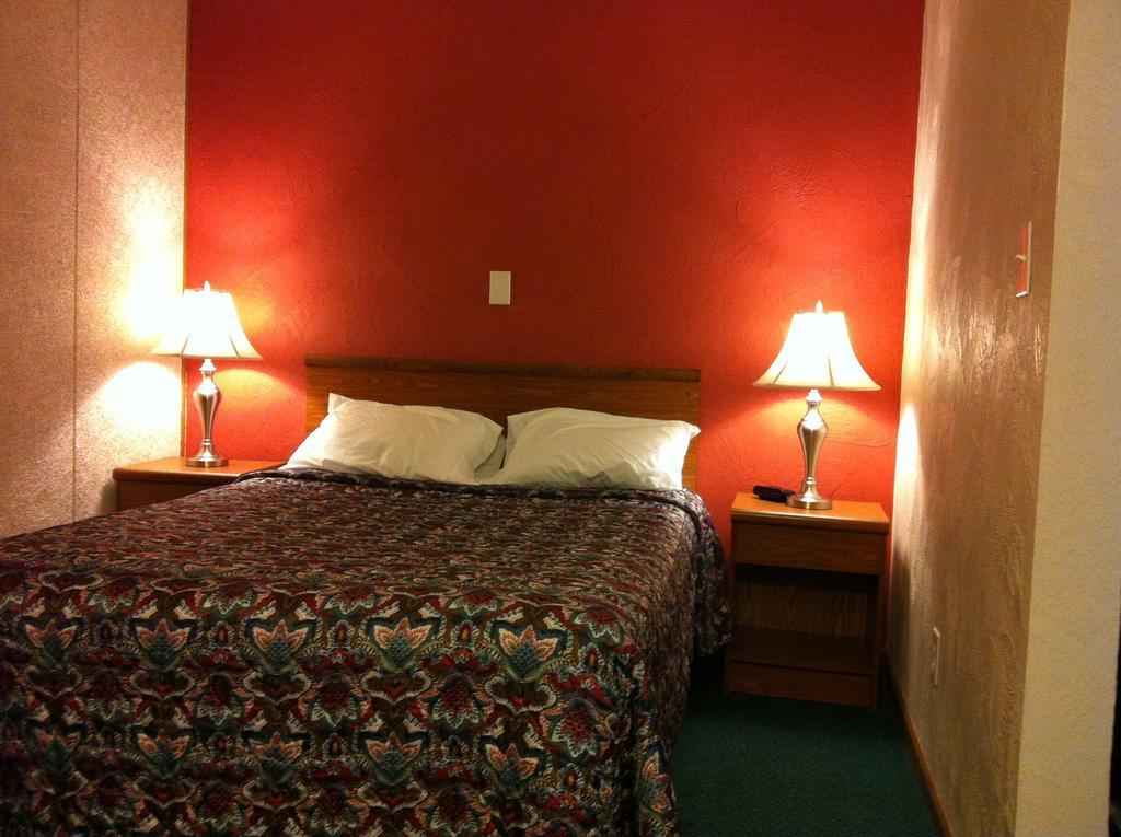 East Street Inn & Suites Tipton Rum bild